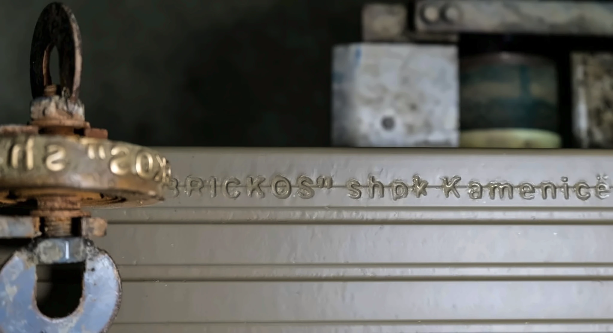 Standardi Ynë – BRICKOS